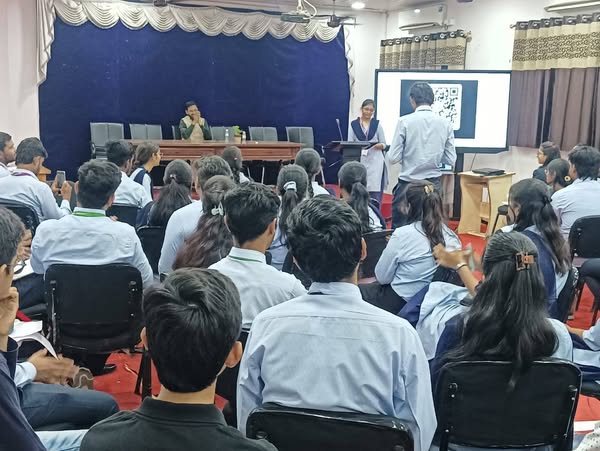 Our first-year students engaged in an eye-opening transformative session on dopamine detox