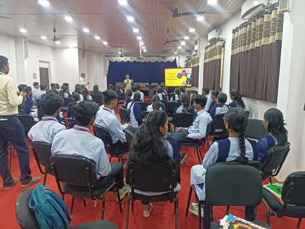 Our first-year students engaged in an eye-opening transformative session on dopamine detox